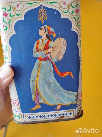 Жестяная банка из-под индийского чая СССР