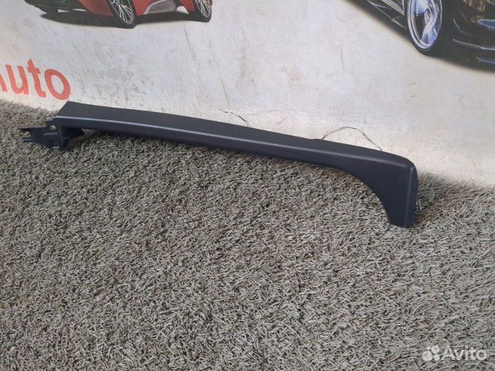 Накладка в салоне правая Toyota Corolla E210