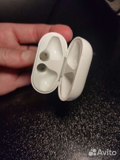 Кейс от наушников airpods. оригинал