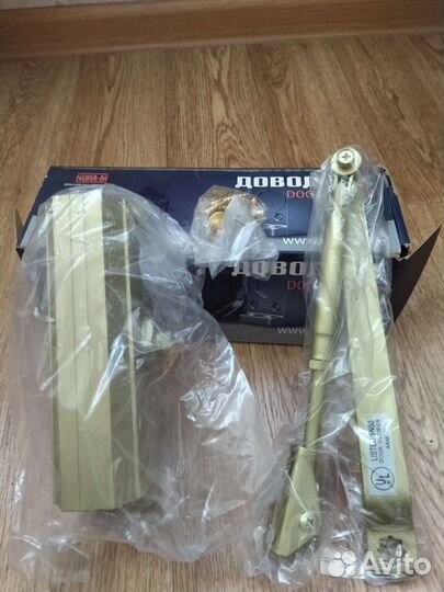 Доводчик дверной