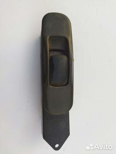 Блок управления стеклами Mitsubishi Pajero правый