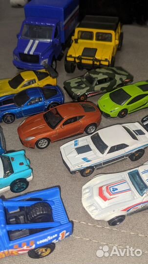 Hot wheels машинки