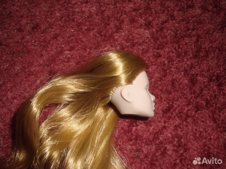 Болванка Poppy Parker с золотистыми волосами