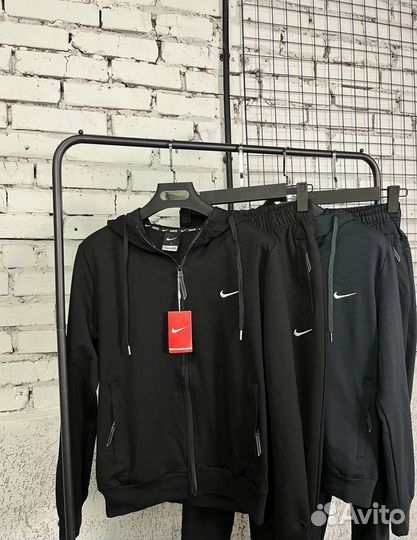 Спортивный костюм осенний Nike