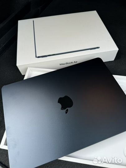 Apple macbook air 13 2022 m2 8/512 midnight