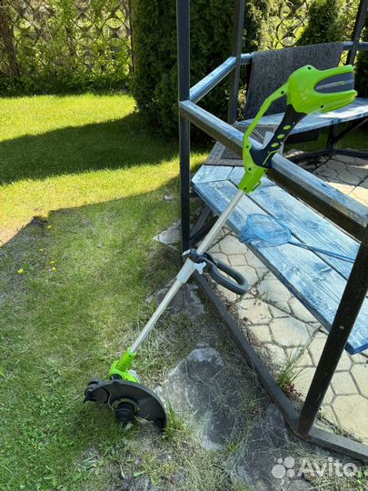 Триммер Greenworks (30 см) с АКБ и зу