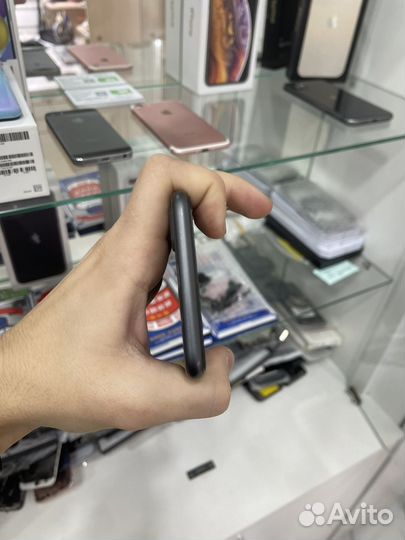 iPhone 8 Plus, 64 ГБ