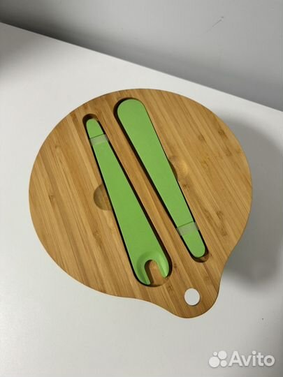 Салатник пластиковый с крышкой и приборами