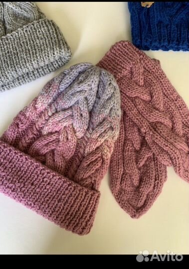 Шапка вязаная ручная работа