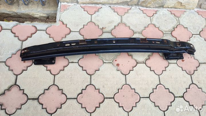 Усилитель заднего бампера Volkswagen caddy