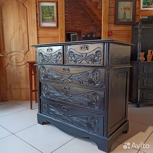 Комод старинный антикварный