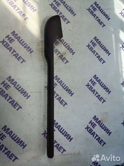 Накладка внутренная левая Шкода Октавия тур А4