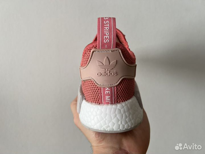 Кроссовки adidas nmd r1