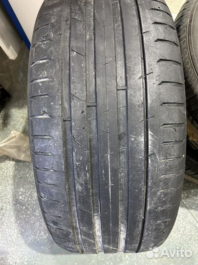 Nokian Tyres Hakka Black 2 SUV 275/50 R21