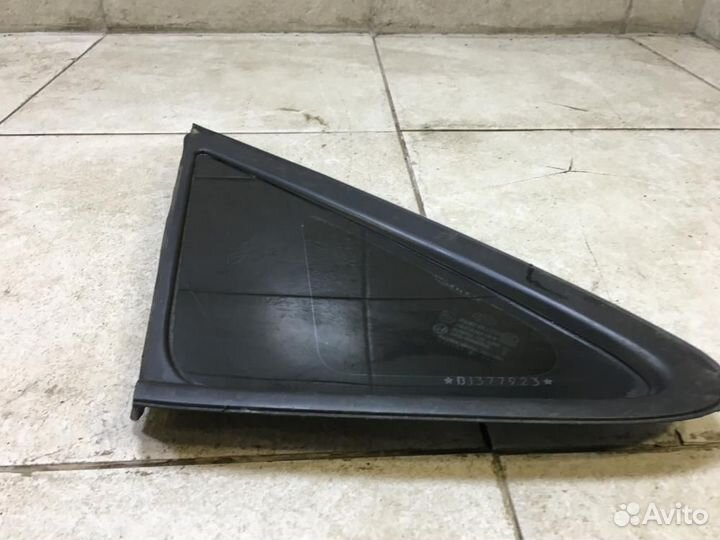 Стекло кузовное глухое левое Hyundai ix35 I (2009—