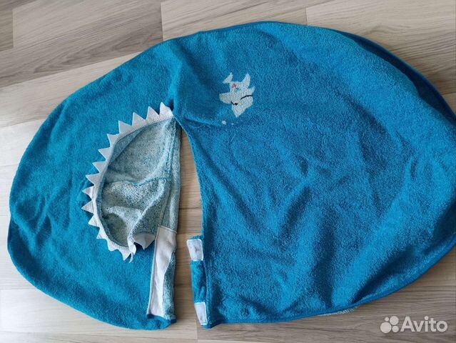 Полотенце с капюшоном на липучке