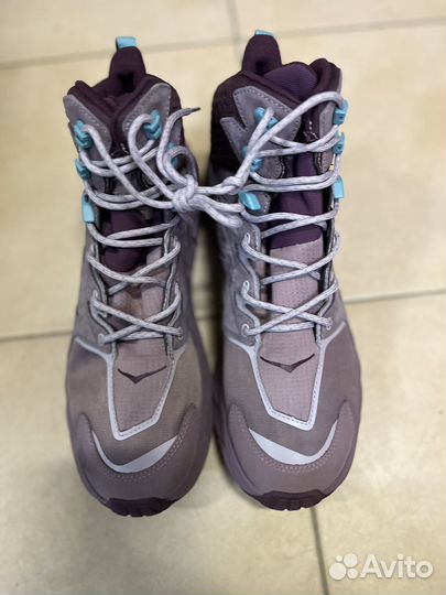 Кроссовки Hoka