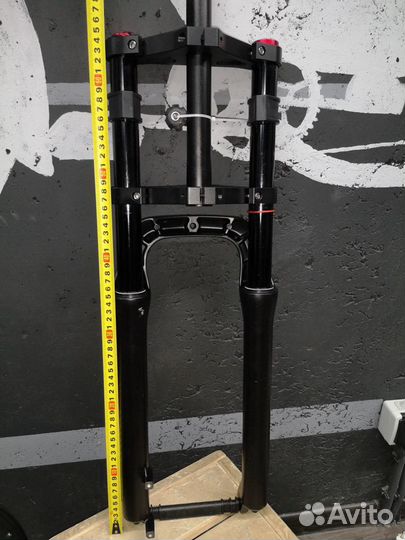 Вилка амортизационная двухкоронная для фэтбайка