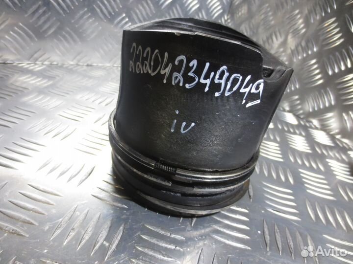 Поршень Iveco 2996217