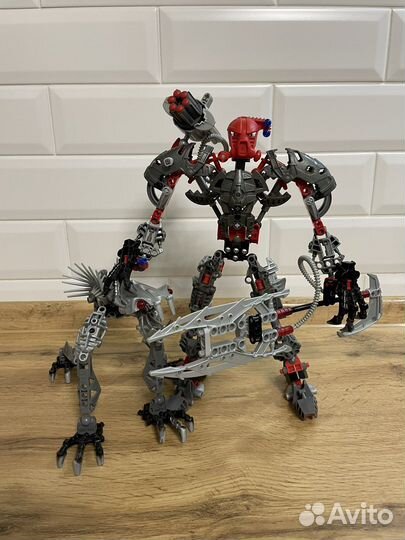 Lego bionicle 8924 Maxilos & Spinax