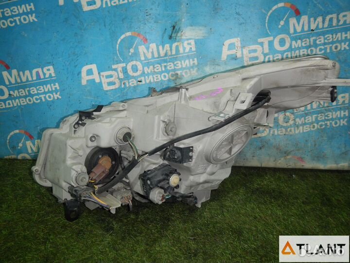 Фара правая nissan skyline