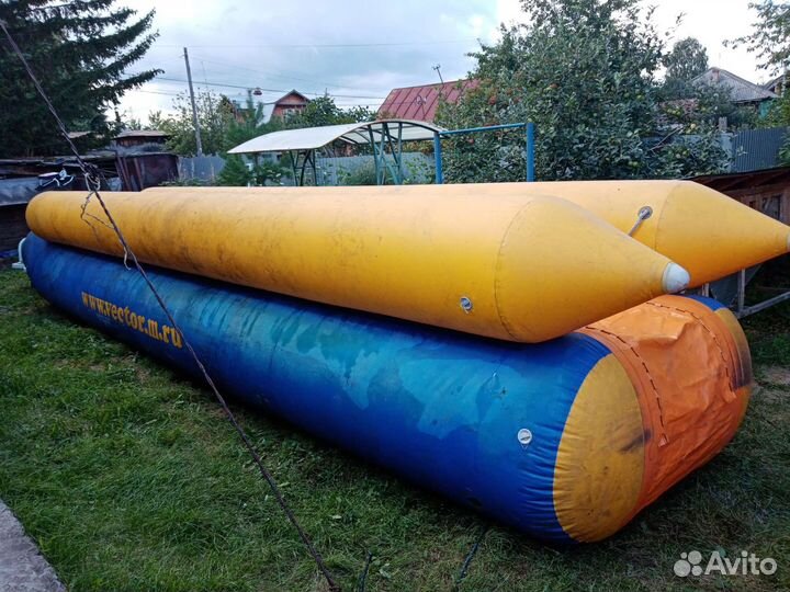 Бассейн и горка