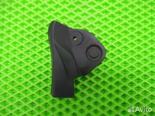 Накладка двери багажника Toyota RAV 4 4 (CA40)