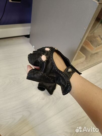 Митенки. Перчатки без пальцев Gloves