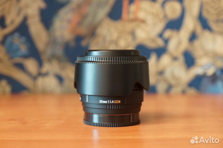 Sigma AF 30mm f/1.4 EX DC Minolta/Sony A