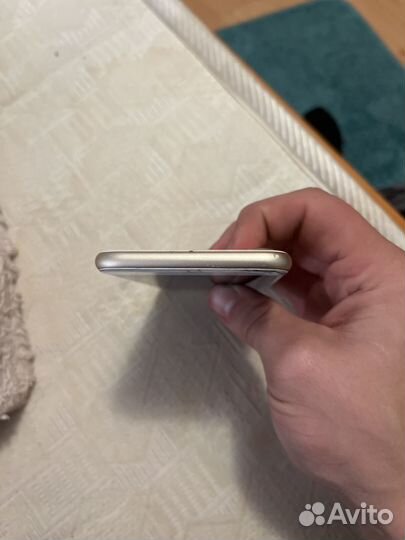 iPhone 7, 32 ГБ