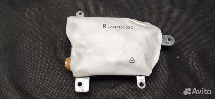 Подушка безопасности боковая передняя правая Bmw