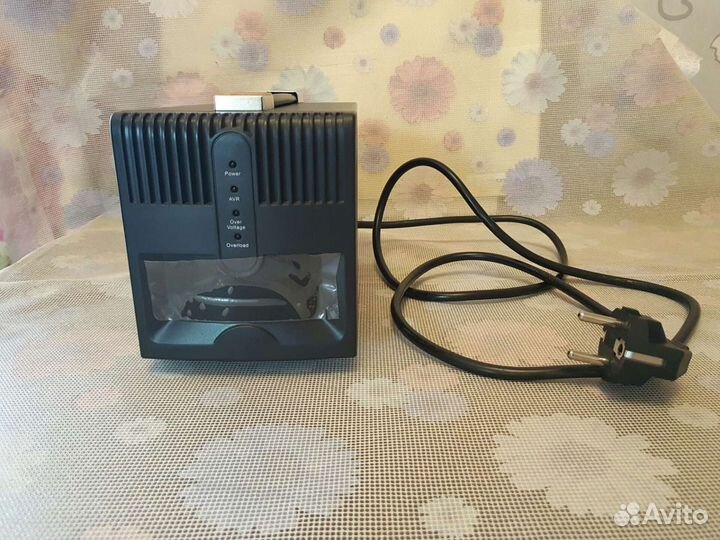 Стабилизатор напряжения