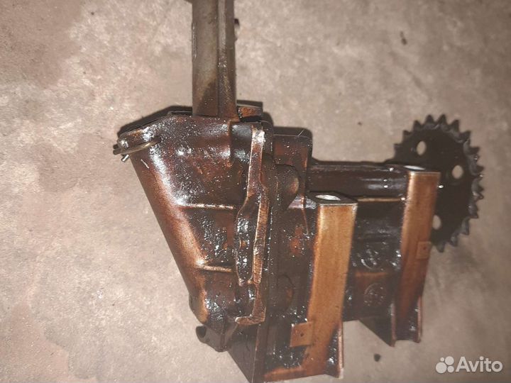 Масляный насос K7JA 700 renault symbol clio