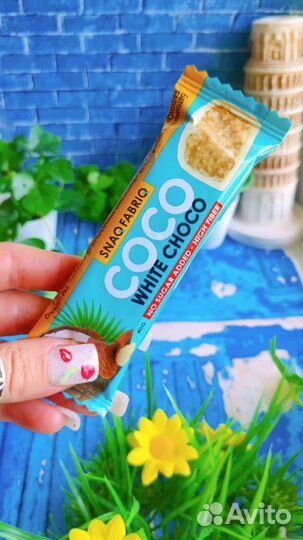 Протеиновые батончики и шоколад без сахара