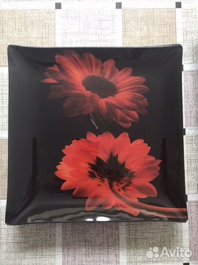 Набор тарелок