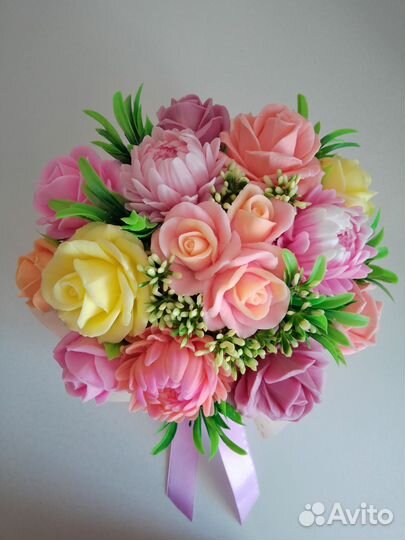 Букет из мыла ручной работы (розы, хризантемы)