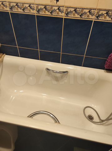 Доля в 2-к. квартире, 46 м², 2/3 эт.