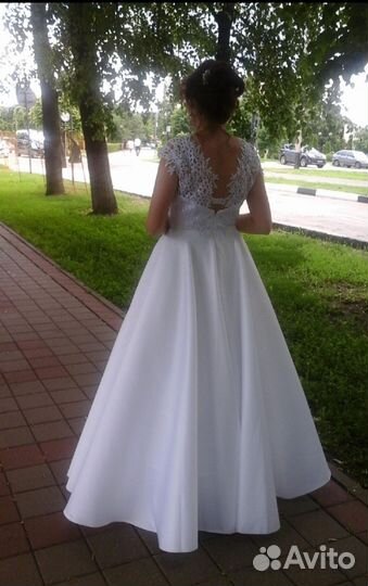 Свадебное платье 44 46 бу