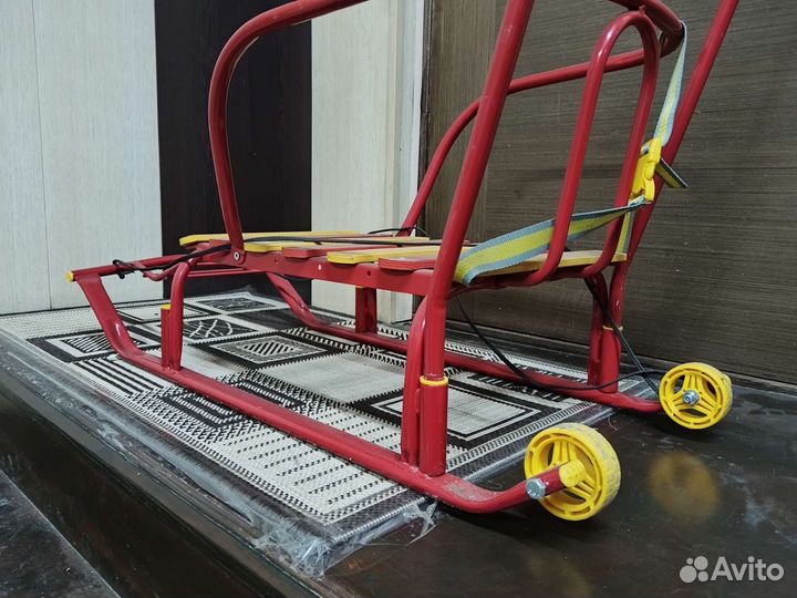 Детские санки с колесами