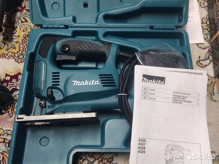 Лобзик makita 4329K