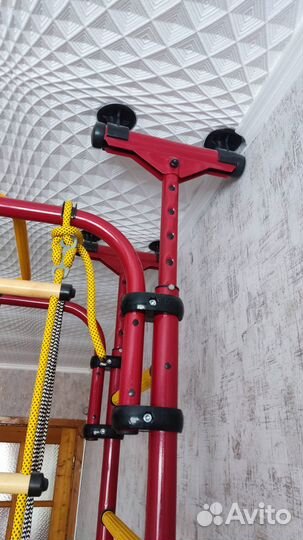 Шведская стенка с турником