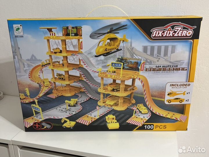 Детская парковка для машинок