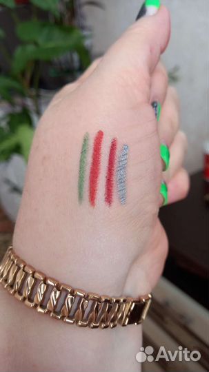 Косметика бу пакетом карандаши