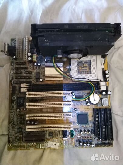 Компьютерные материнки на сокет 7 ретро