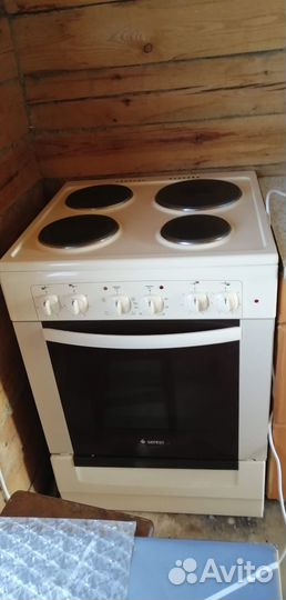 Электроплита 4х комфорочная с духовкой б/у