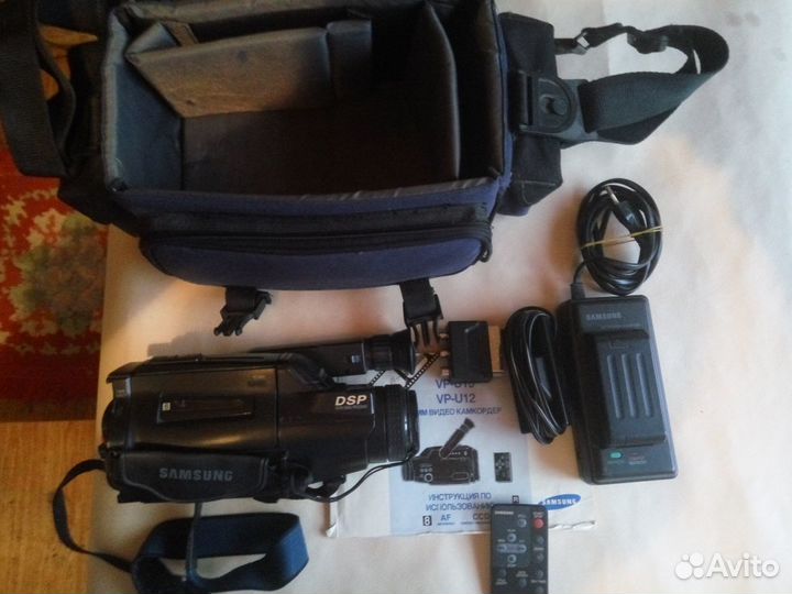 Видеокамера Samsung VP-U12