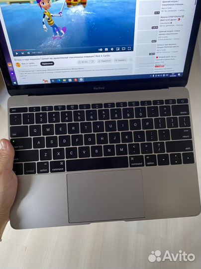 Apple MacBook Pro 12