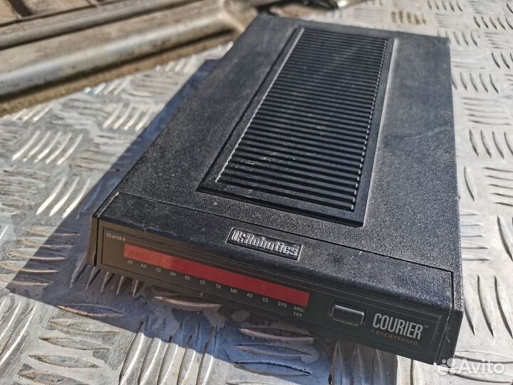 US Robotics Courier V. Everithing