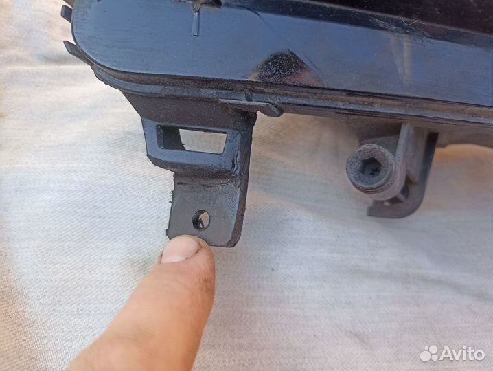 Фара противотуманная передняя левая правая Skoda R