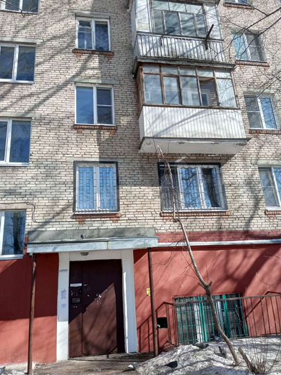 Комната 10,5 м² в 5-к., 3/5 эт.